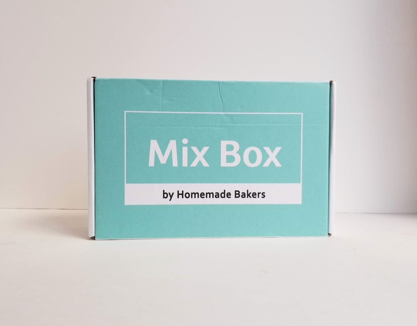 Mix Box by Homemade Bakers Review Cinnamon Roll MSA