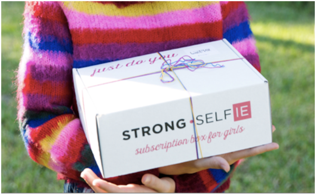 STRONG self(ie) Exclusive Black Friday Deal – 25% Off Your First Box Or Free Gift With Subscription!