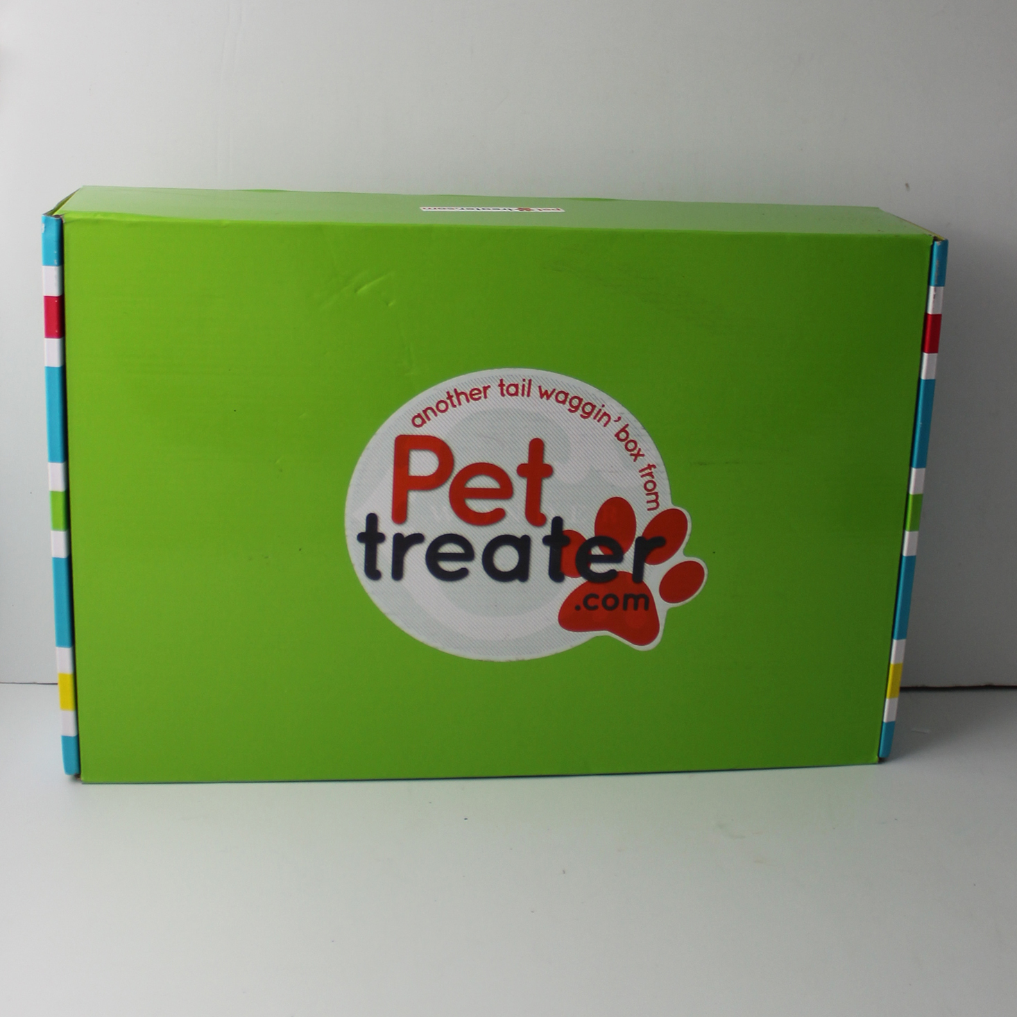 Pet Treater Dog Subscription Box Review + Coupon – December 2018