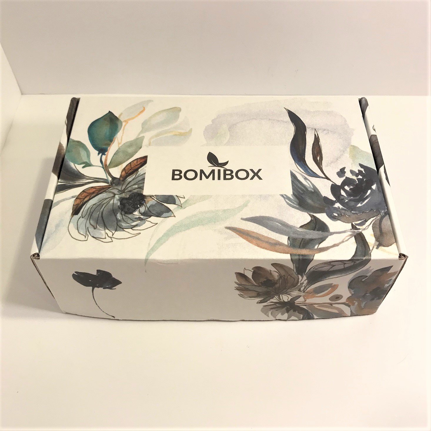BomiBox K-Beauty Subscription Review + Coupon – December 2018