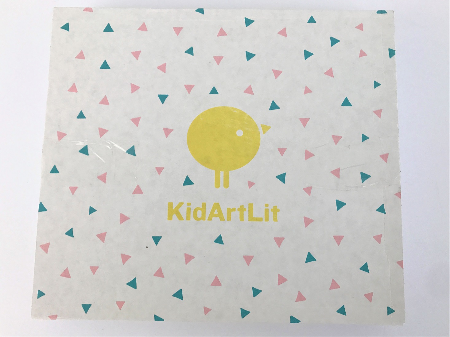 KidArtLit Deluxe Subscription Box Review + Coupon – March 2019