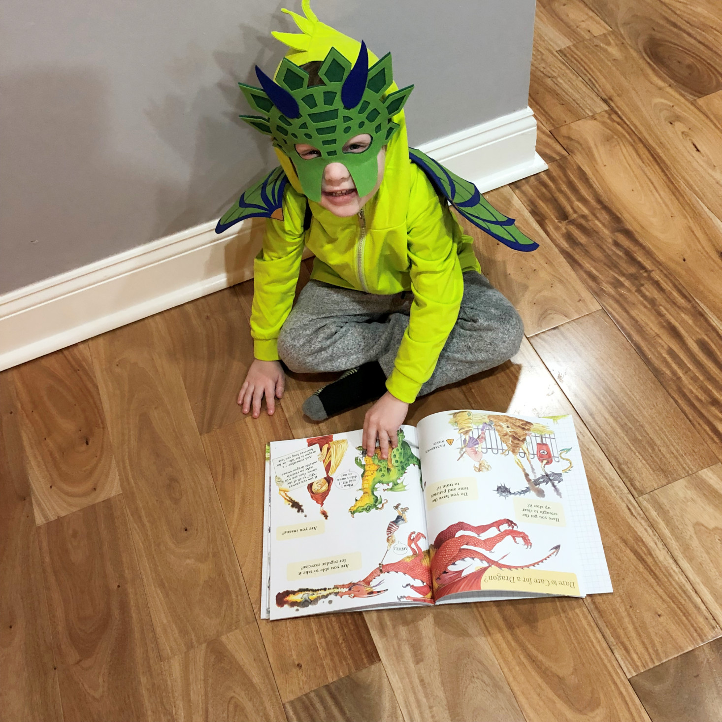 Little Bookish Wardrobe Kid’s Box Review + Coupon – March 2019