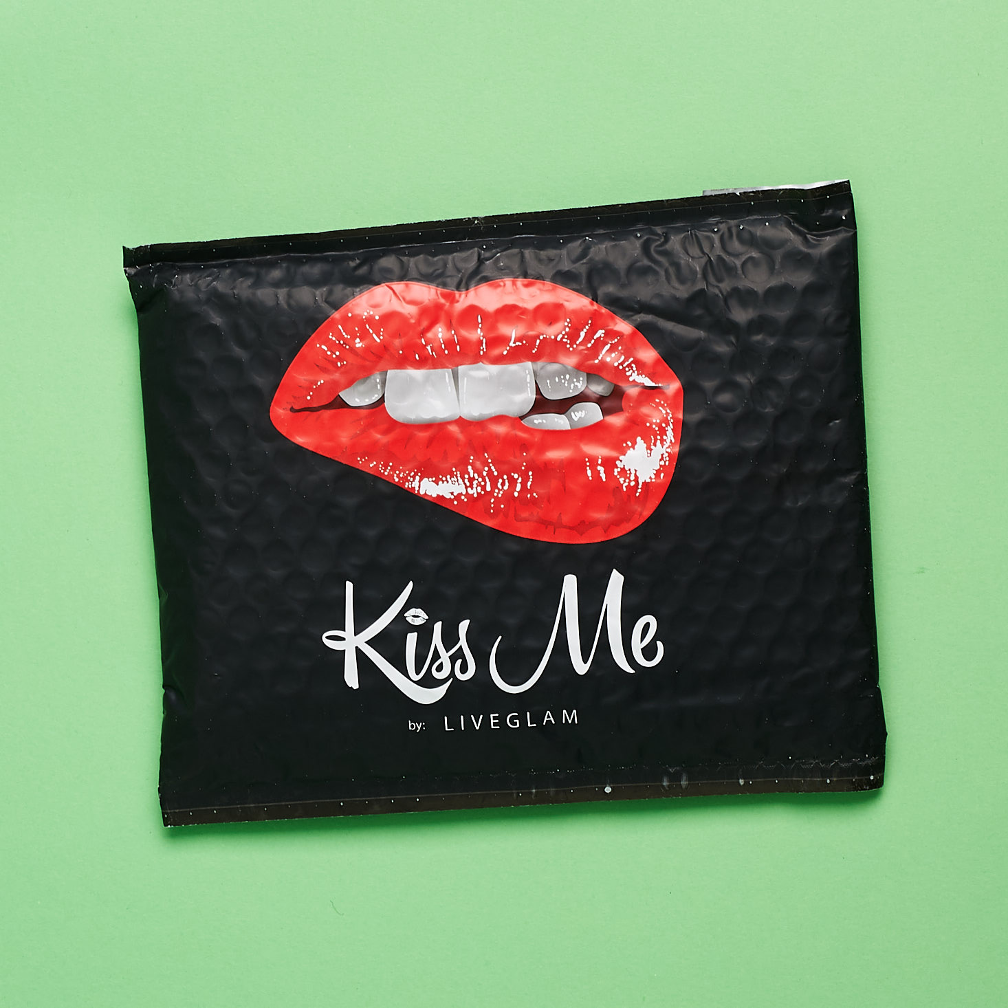 LiveGlam KissMe Lipstick ‘Hot Commodity Bundle’ Review + Coupon