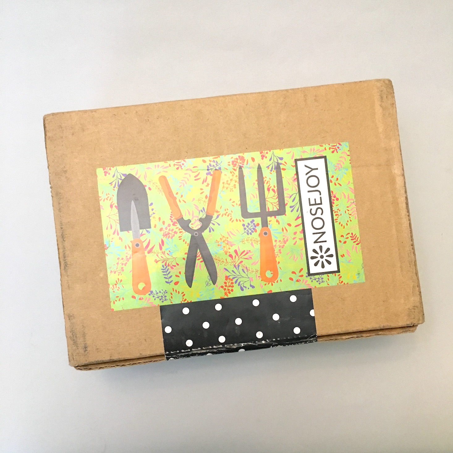 Nosejoy Subscription Box “Backyard Garden” Review + Coupon – March 2019