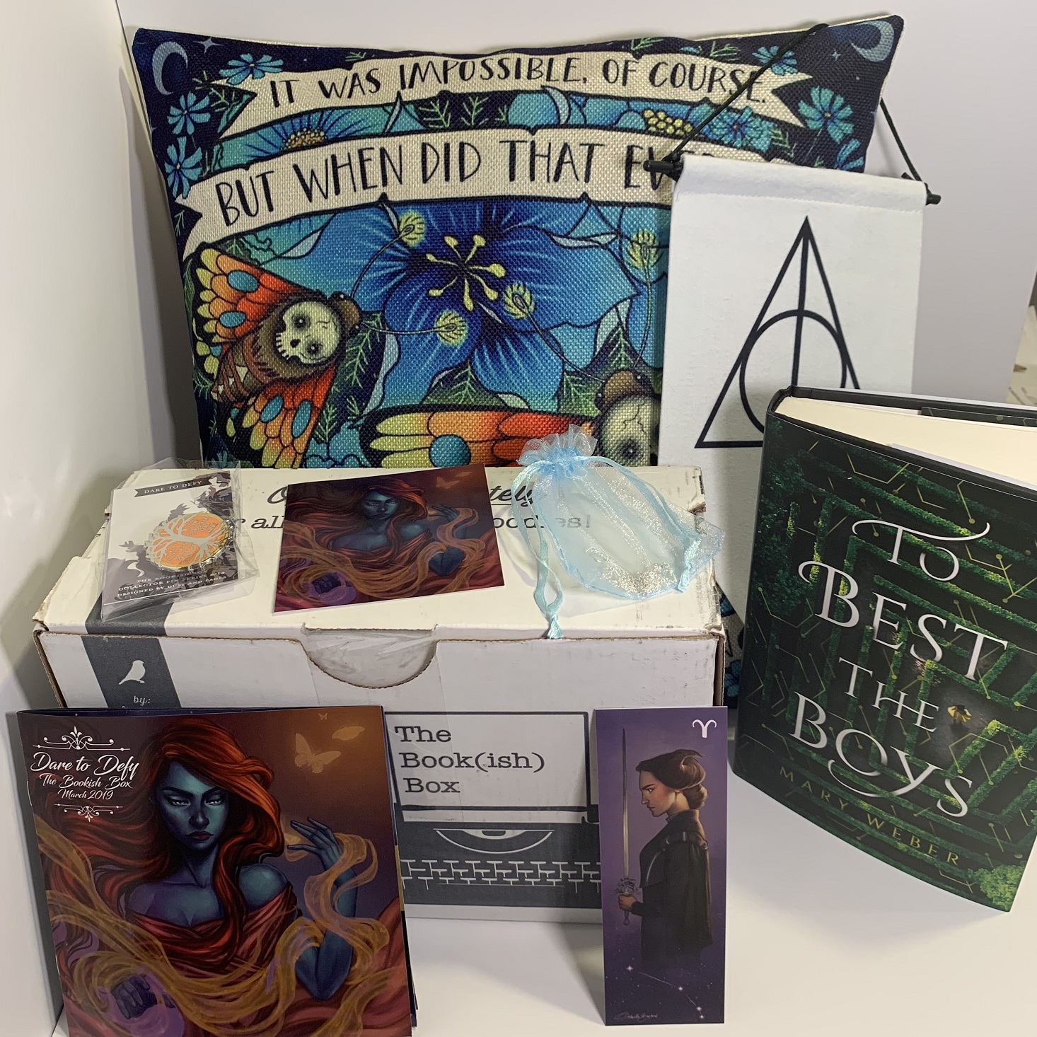 The Bookish Box “Dare to Defy” Review – March 2019