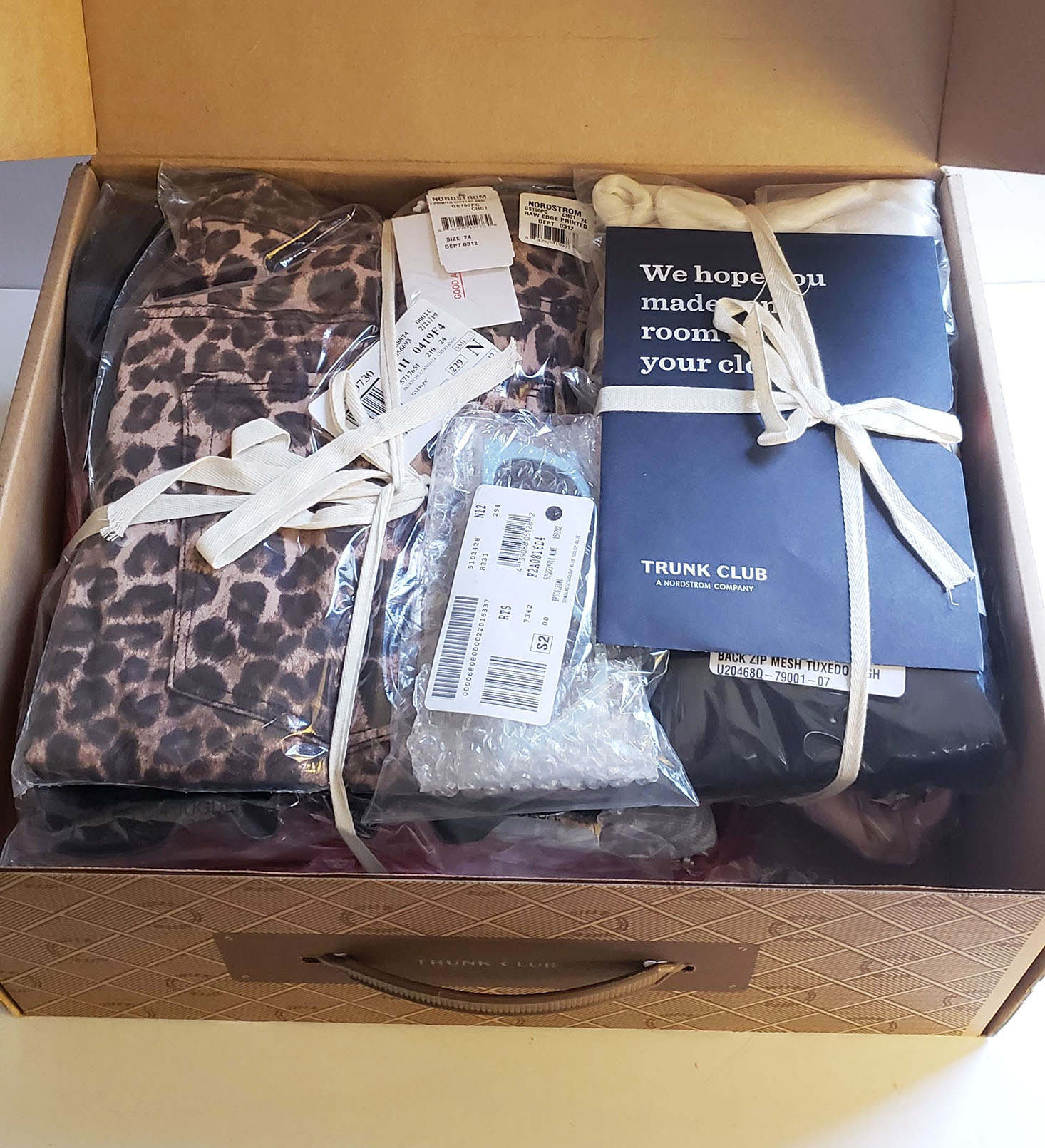 Trunk Club Plus Size Subscription Box Review – March 2019