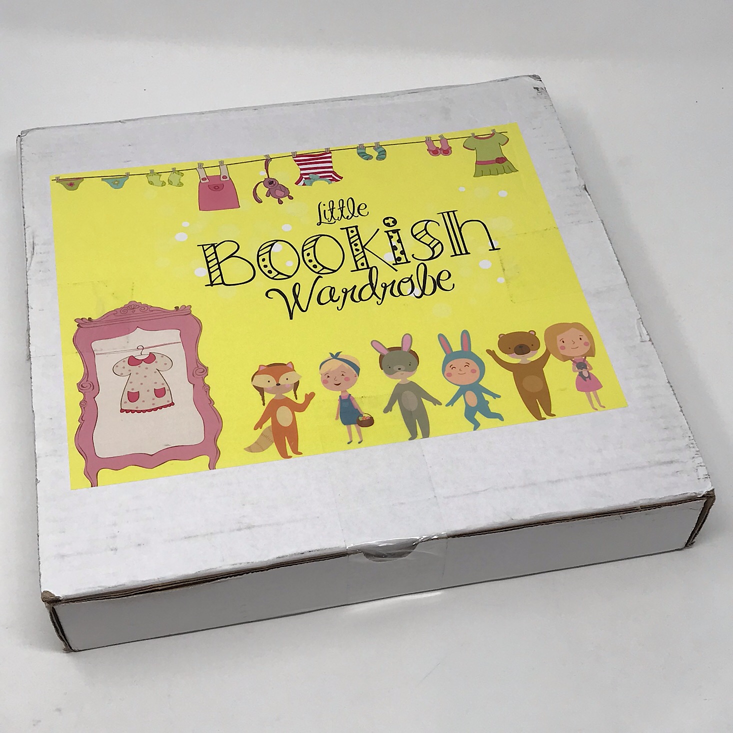 Little Bookish Wardrobe Girls Box Review + Coupon – May 2019