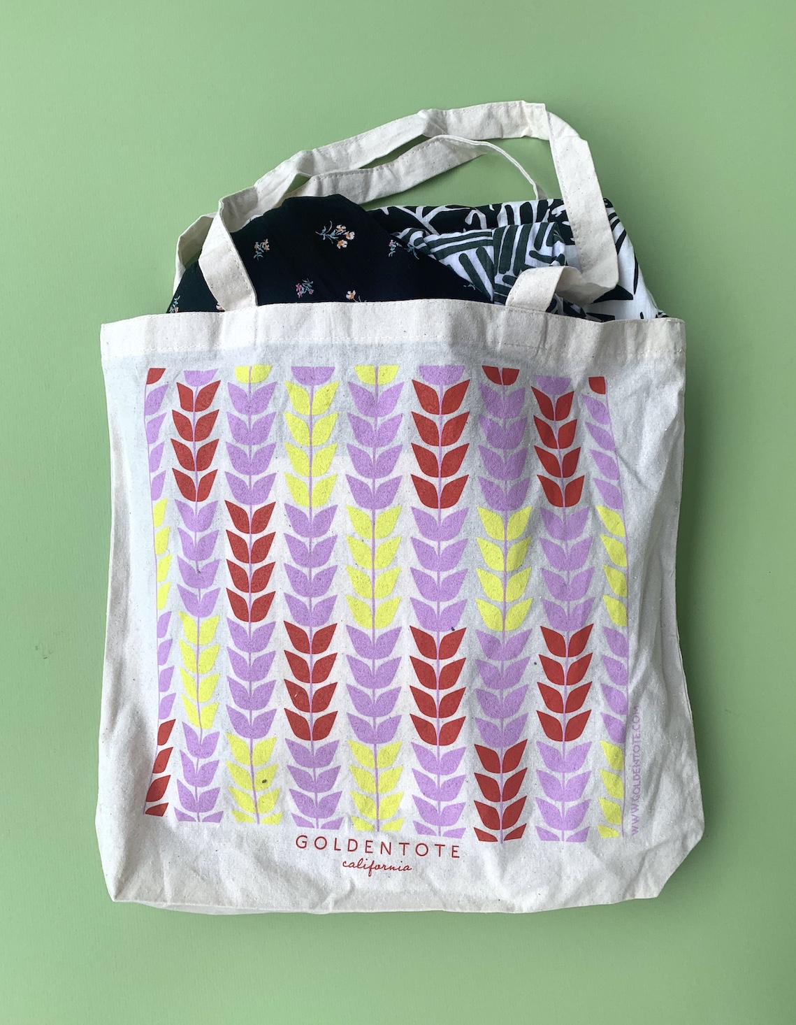 Golden Tote $59 + Add-Ons Clothing Tote Review – May 2019