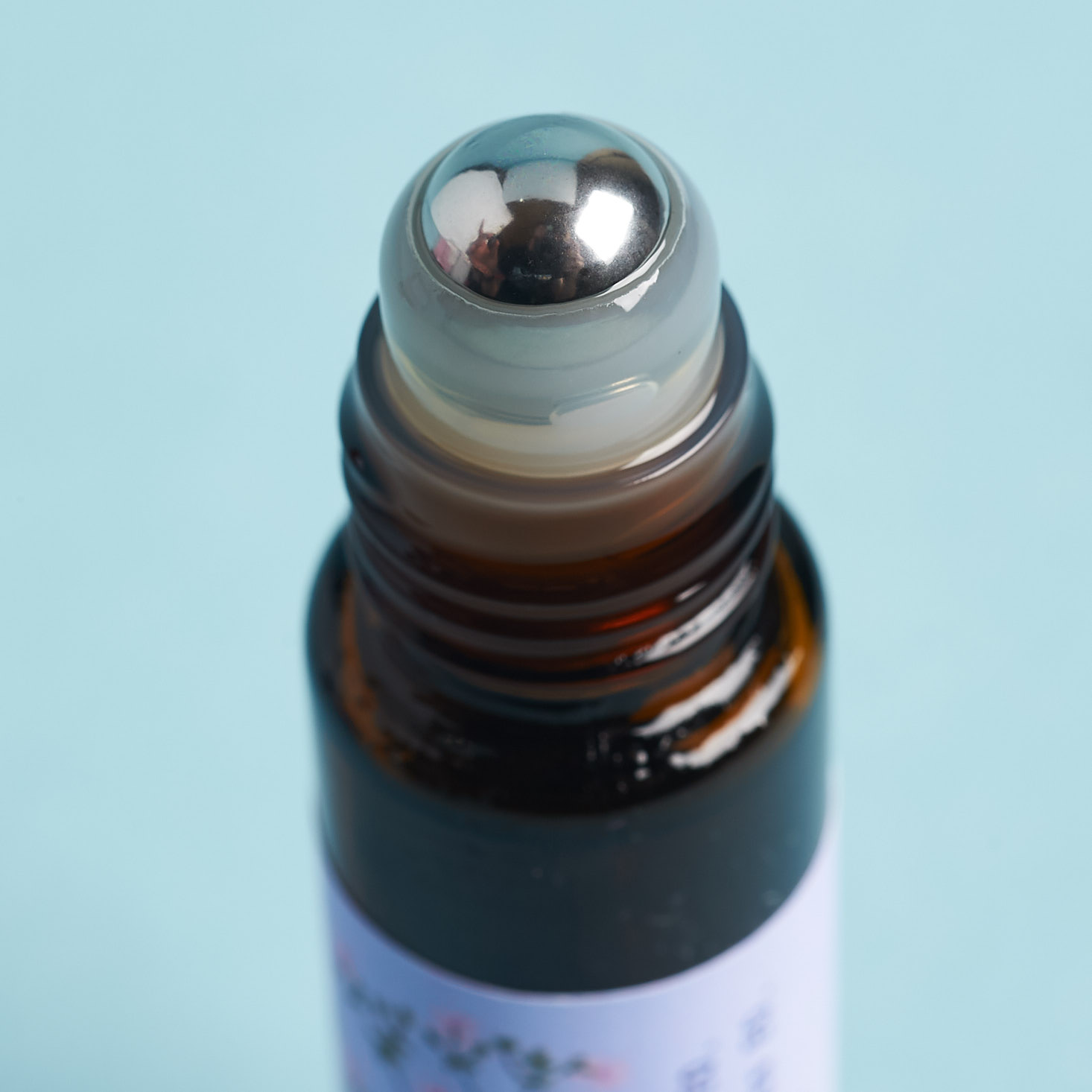 Tasu April 2019 beauty box review oil roller tip