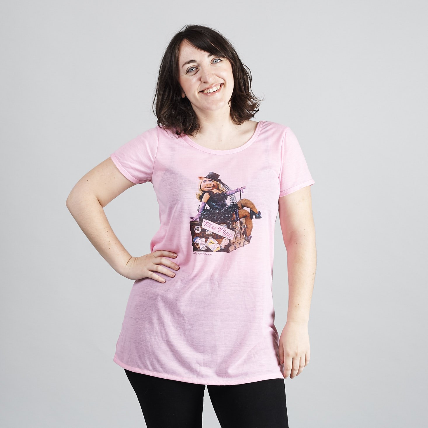 me wearing my pink hip-length miss piggy tshirt