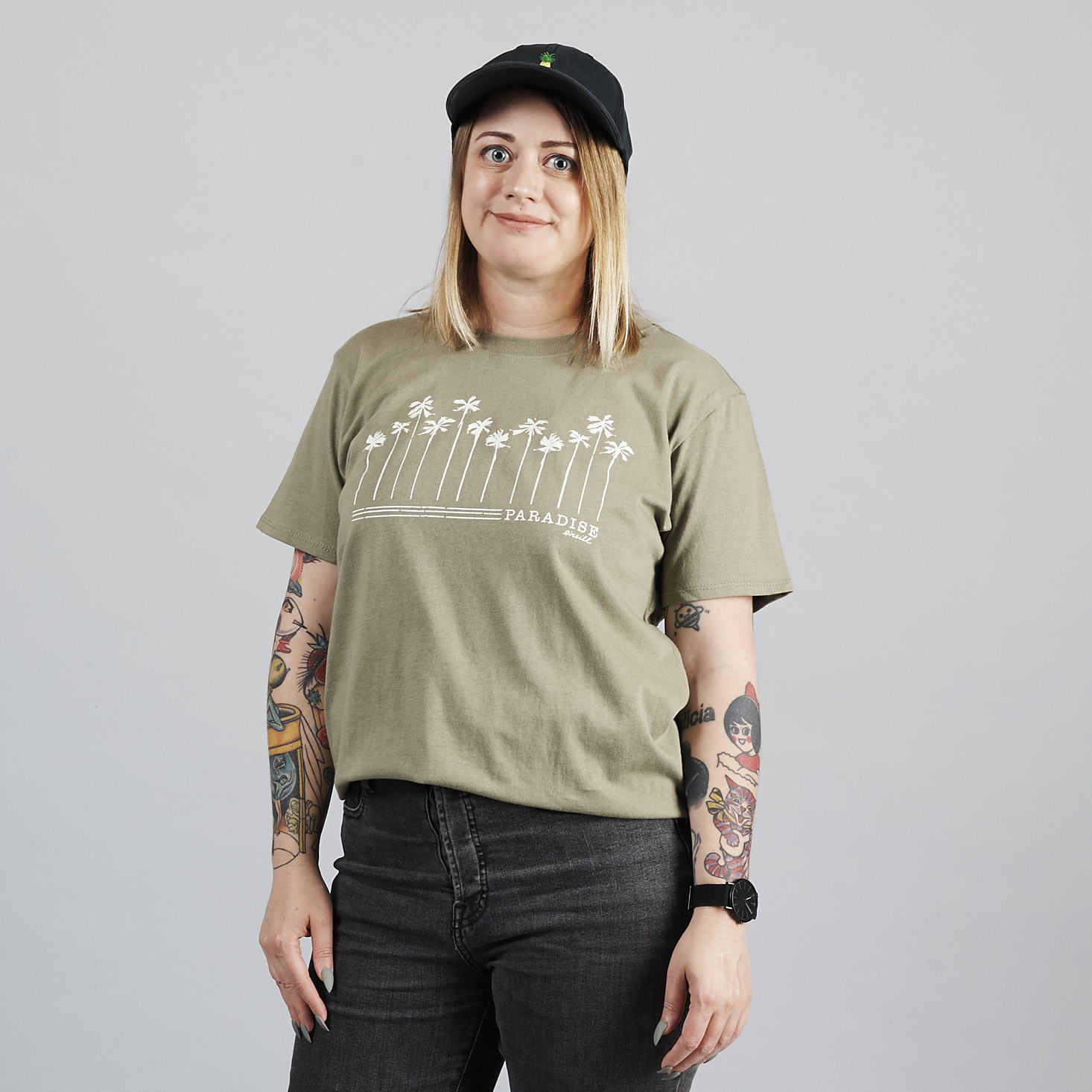 Marne modeling tee and hat