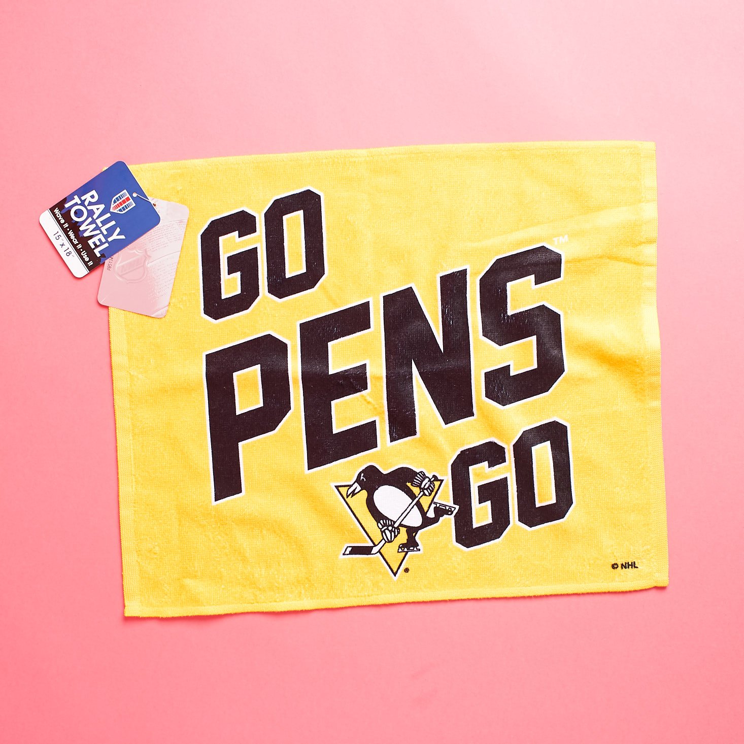 Fanchest Pittsburgh Penguins 2019 box rally towel