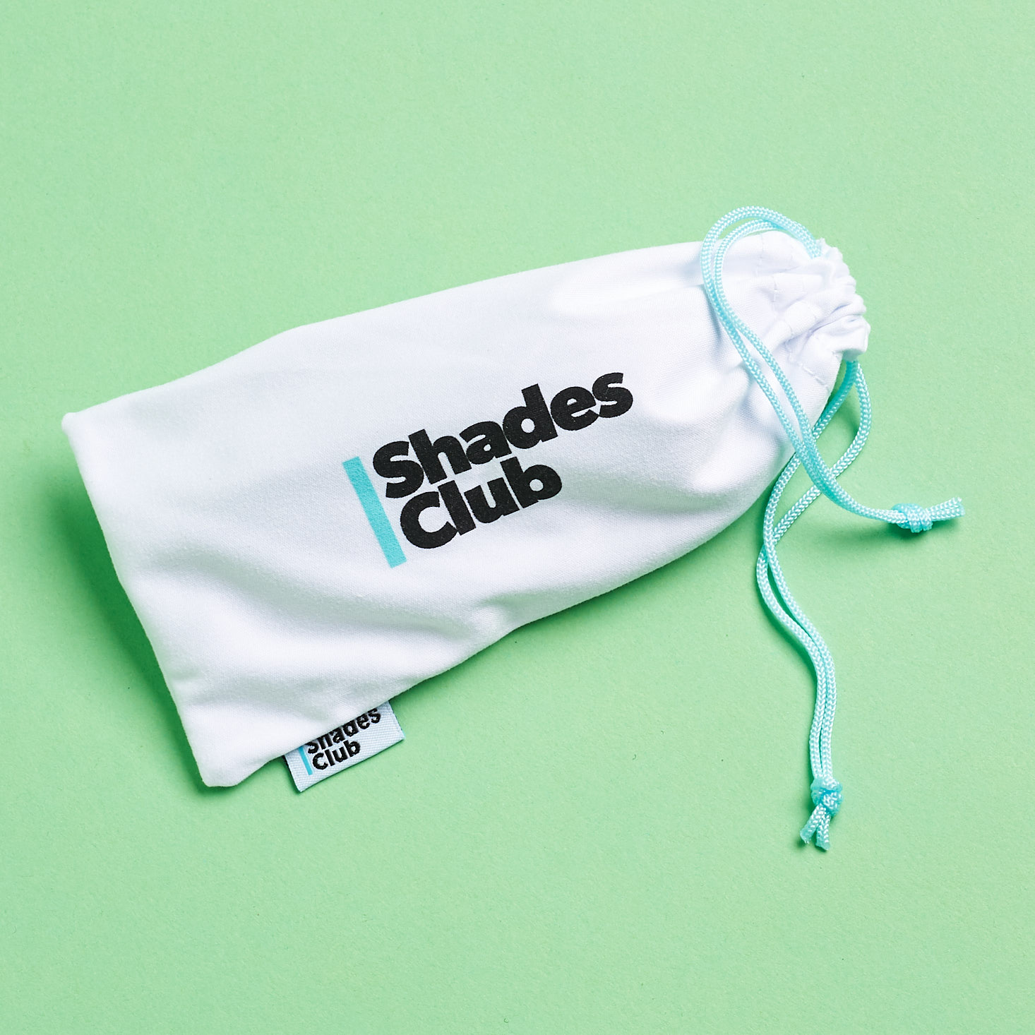 shades club pouch