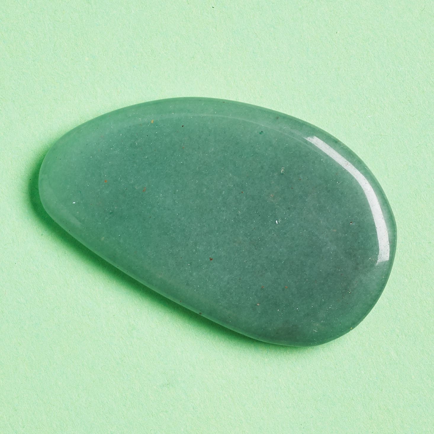 other side of SWITCH2PURE JADE RELAXING GUA SHA stone
