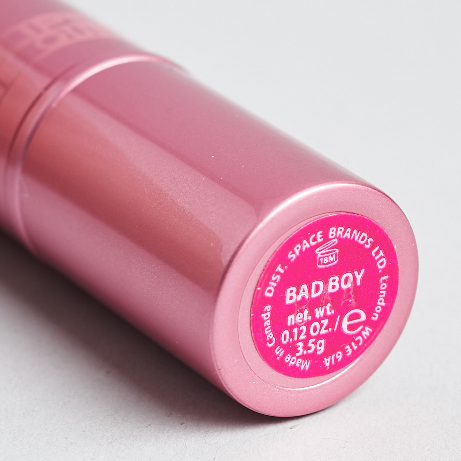 bottom of lipstick with info sticker