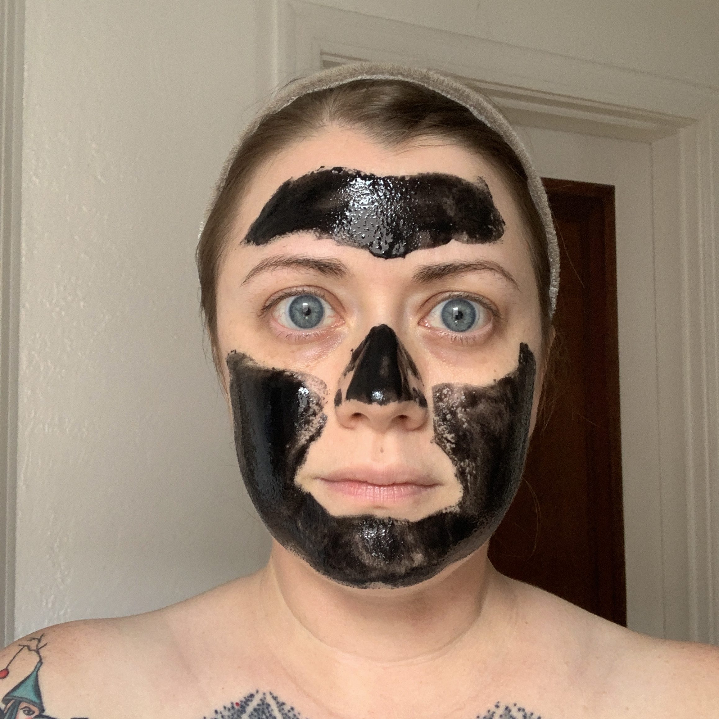 Marne with charcoal peel mask on