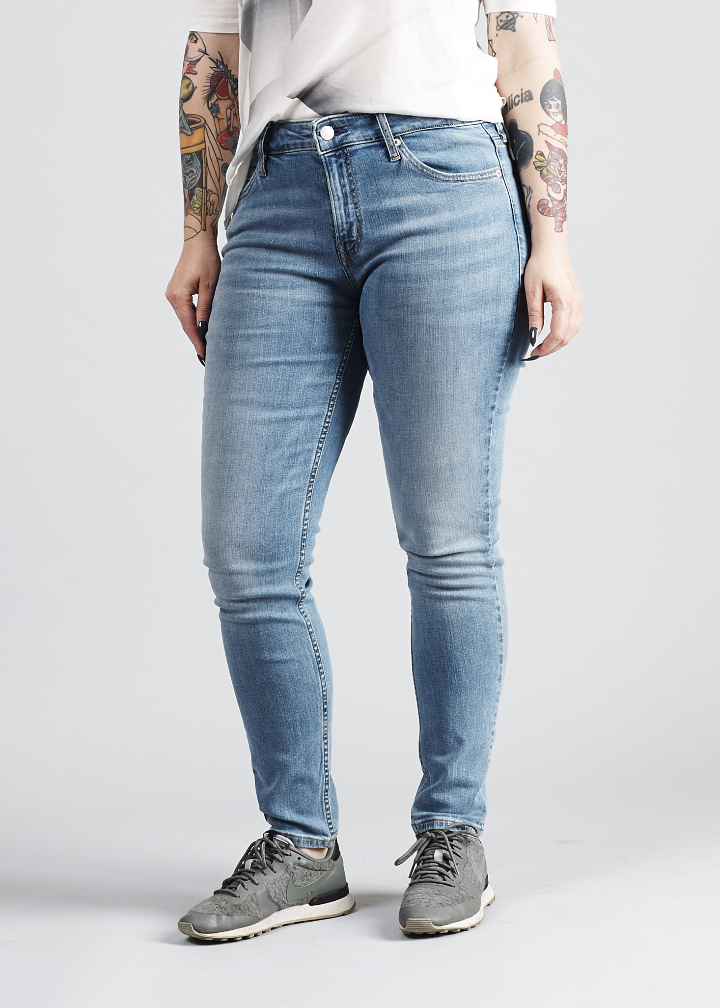 Calvin Klein Mid Rise Skinny Jeans on Marne