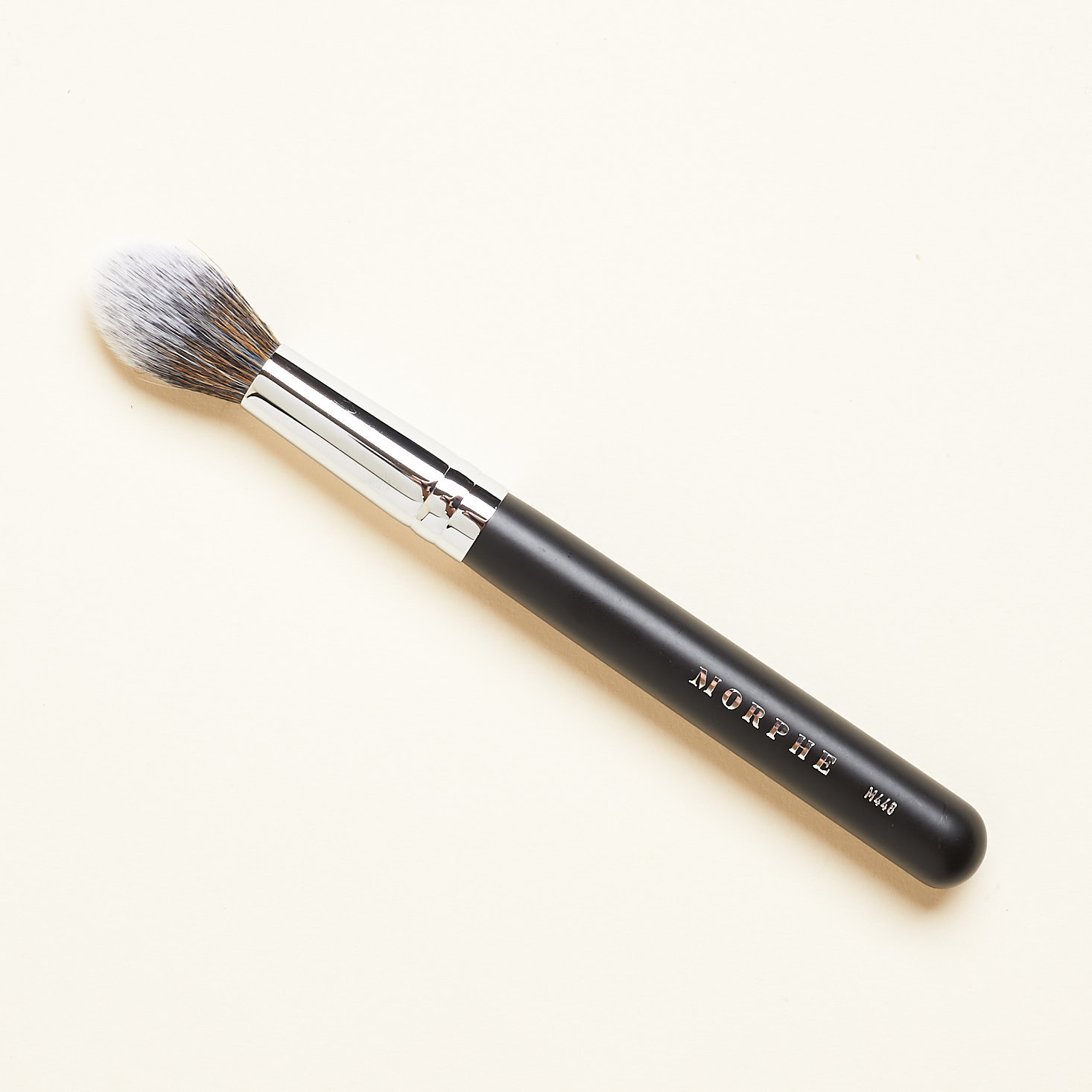 M448 pointed powder brush