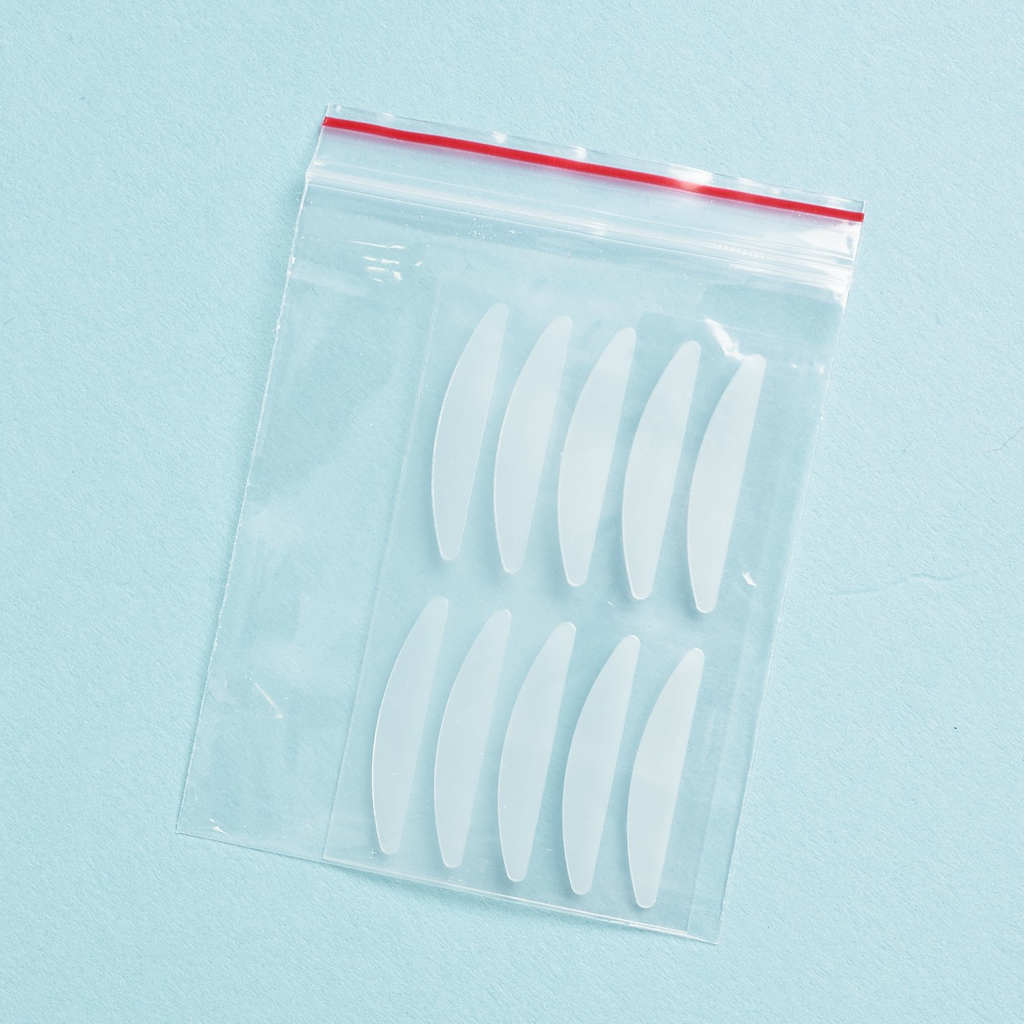 lid strips made of clear silicone