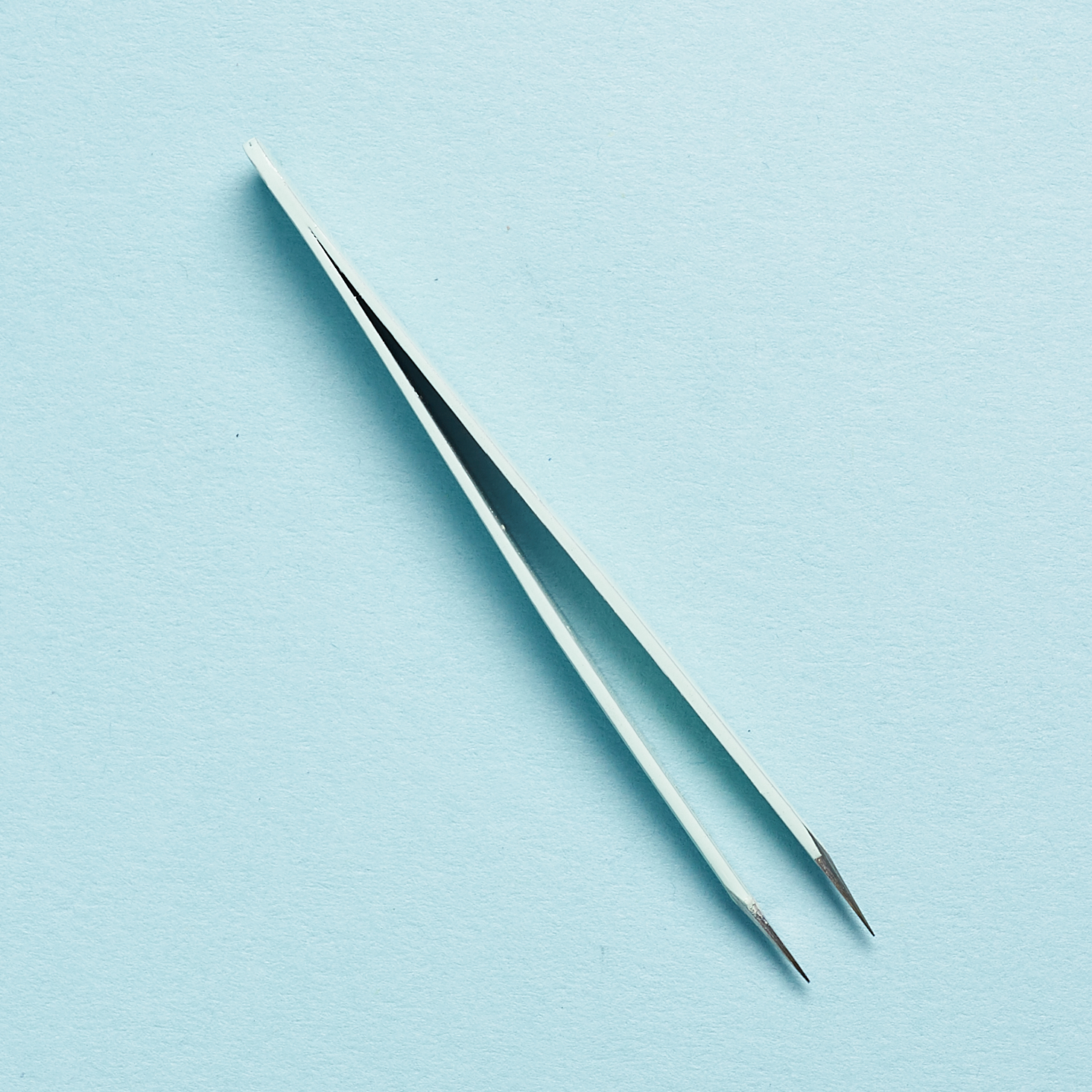 top view of mini tweezers