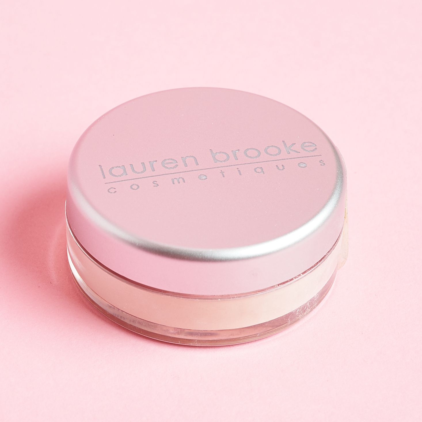 LAUREN BROOKE BANANA CORRECTIVE FINISHING POWDER