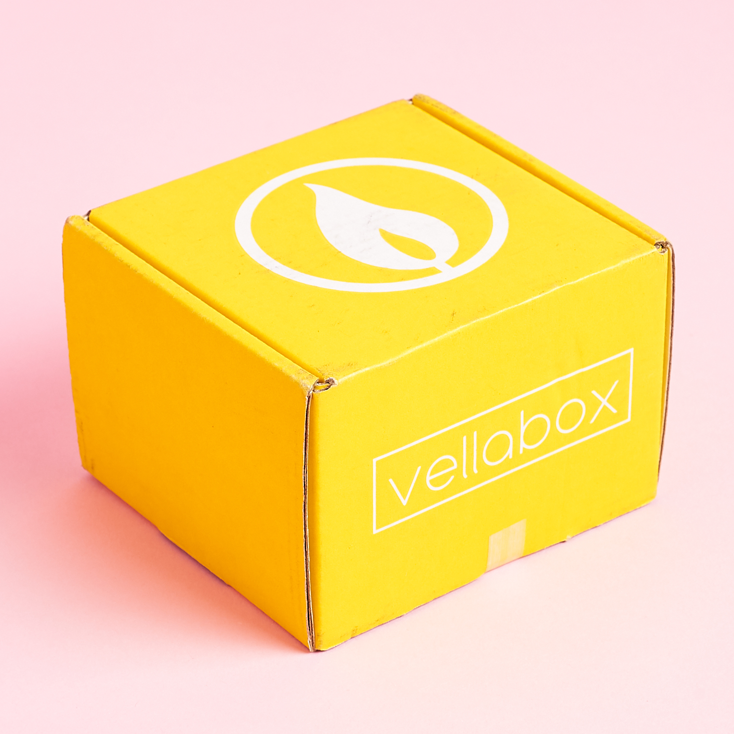 Vellabox Candle Subscription “Ignis” Review + Coupon – July 2019