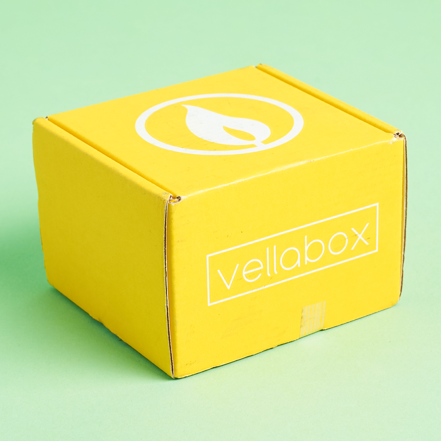 Vellabox Candle “Ignis” Review + Coupon – August 2019