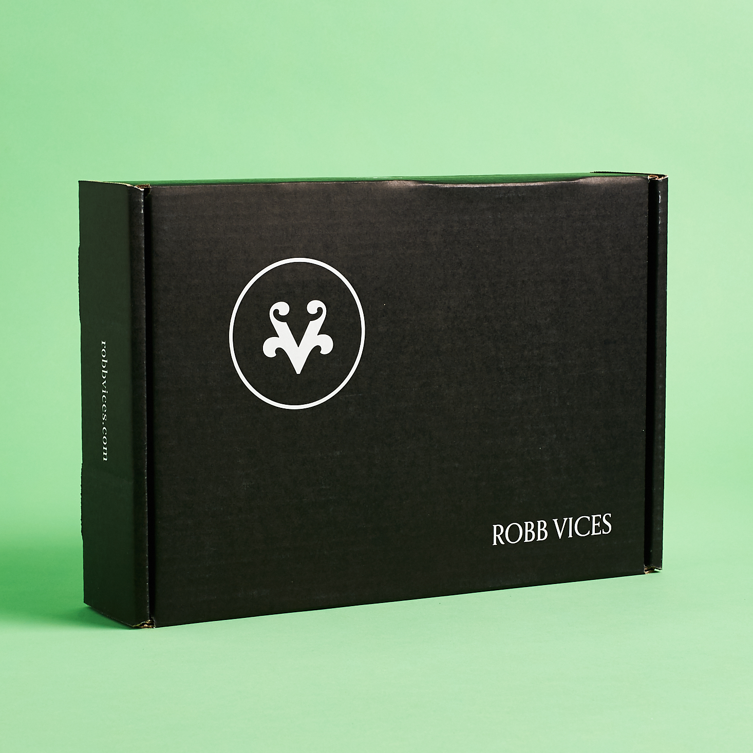 Robb Vices Subscription Box Review + Coupon – August 2019