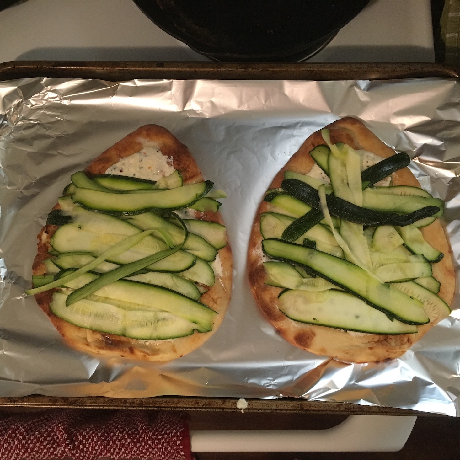 pizza bianca flatbreads with zucchini