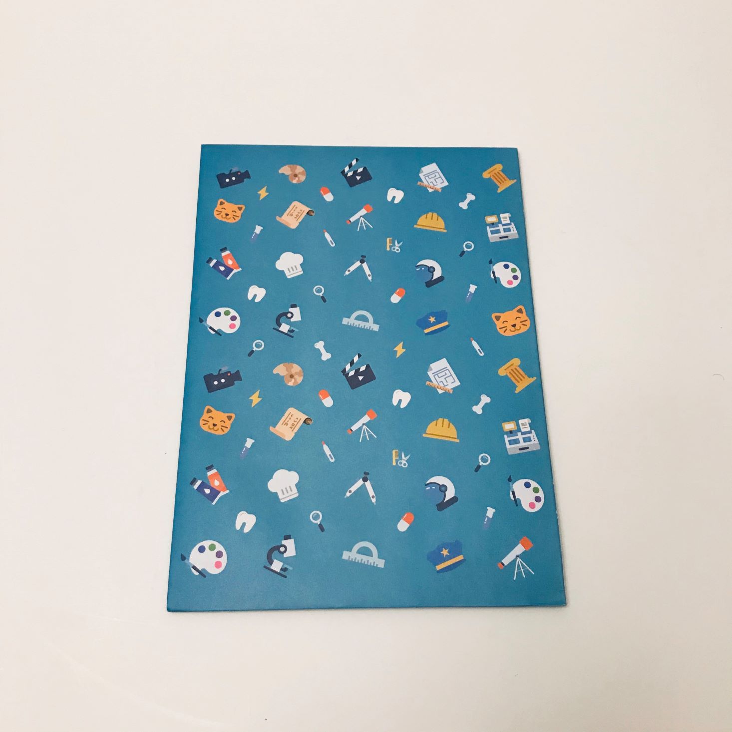 Oyster November 2019 envelope of items