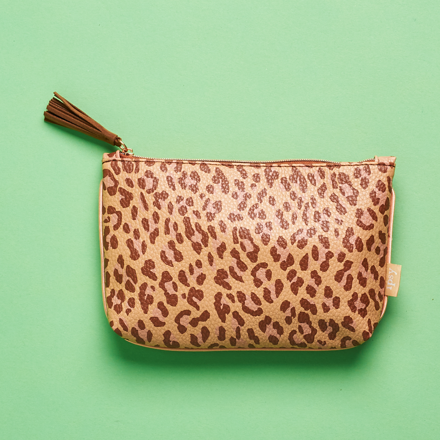 super cute leopard bag