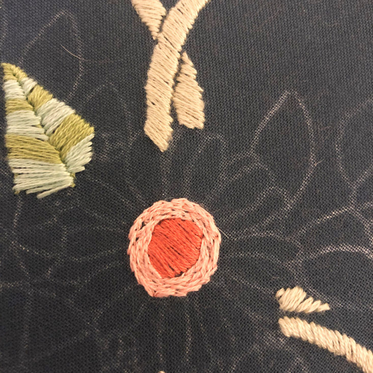 Bluprint Embroidery Fall 2019 daisy 1