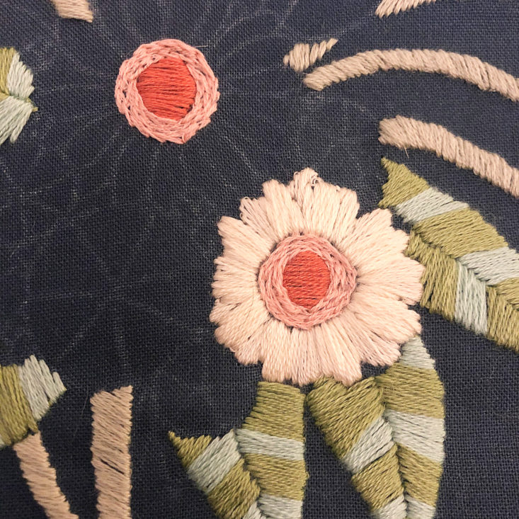 Bluprint Embroidery Fall 2019 daisy 4