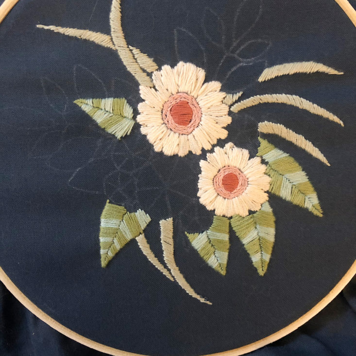 Bluprint Embroidery Fall 2019 daisy 5
