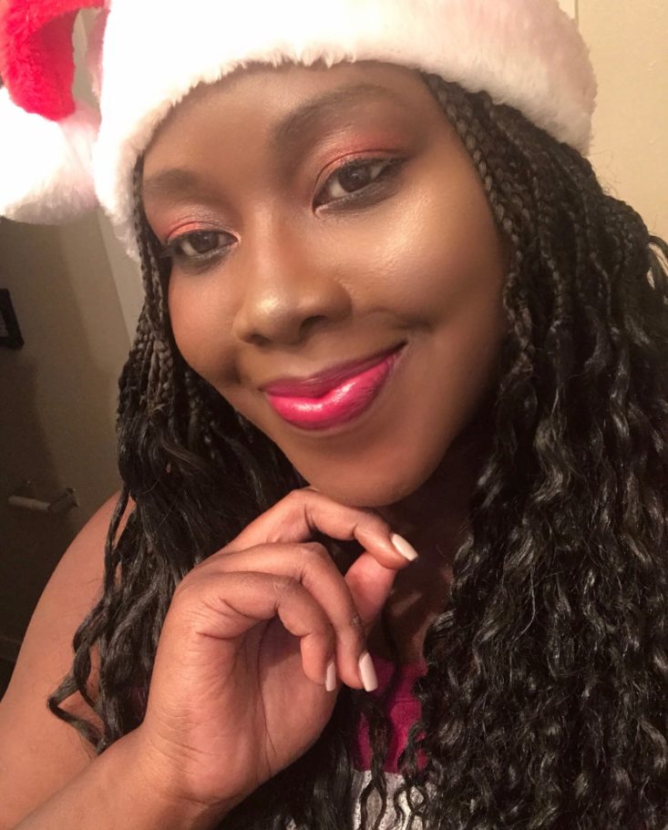 Boxycharm Tutorial December 2019 - Completed Makeup Look With Christmas Hat