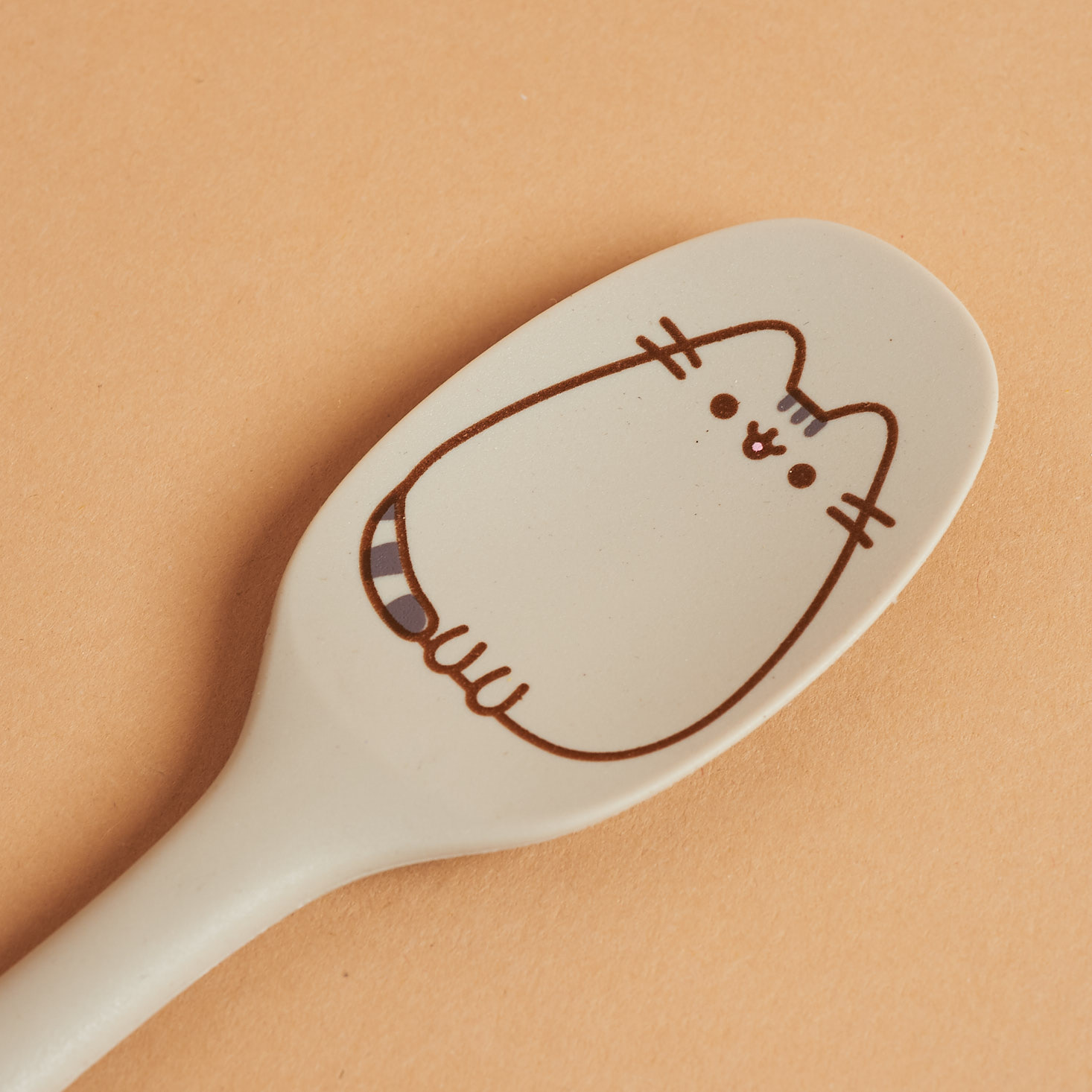 close up of Pusheen image on Silicone Pusheen Spatula