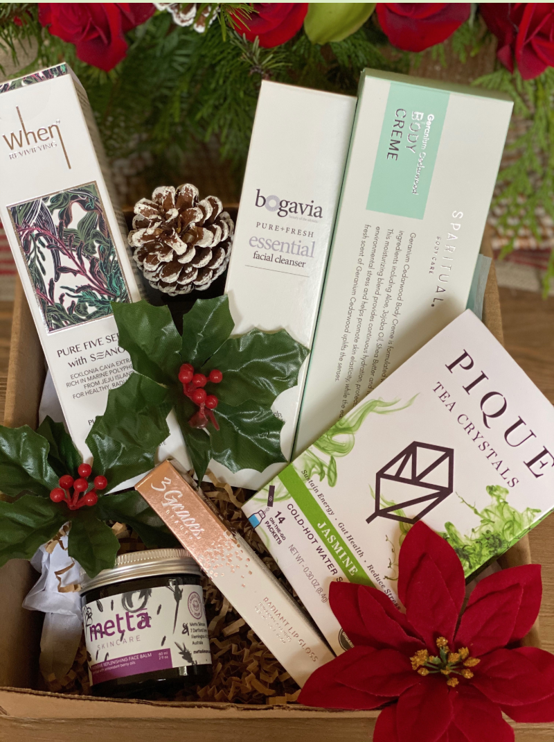 Sophie Uliano Holiday Beauty Box Available Now + Spoilers!