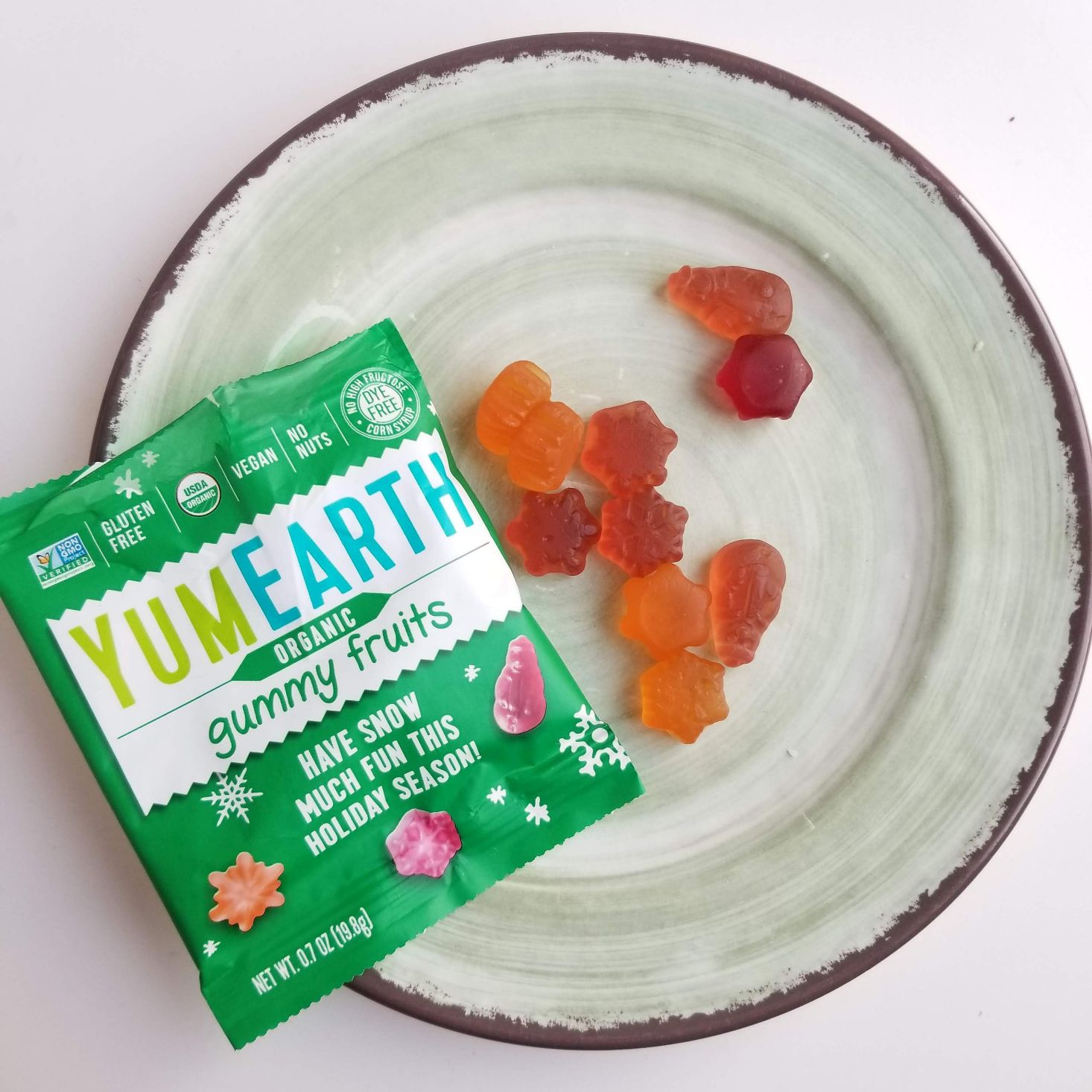Snack Nation December 2019 yum earth gummies open