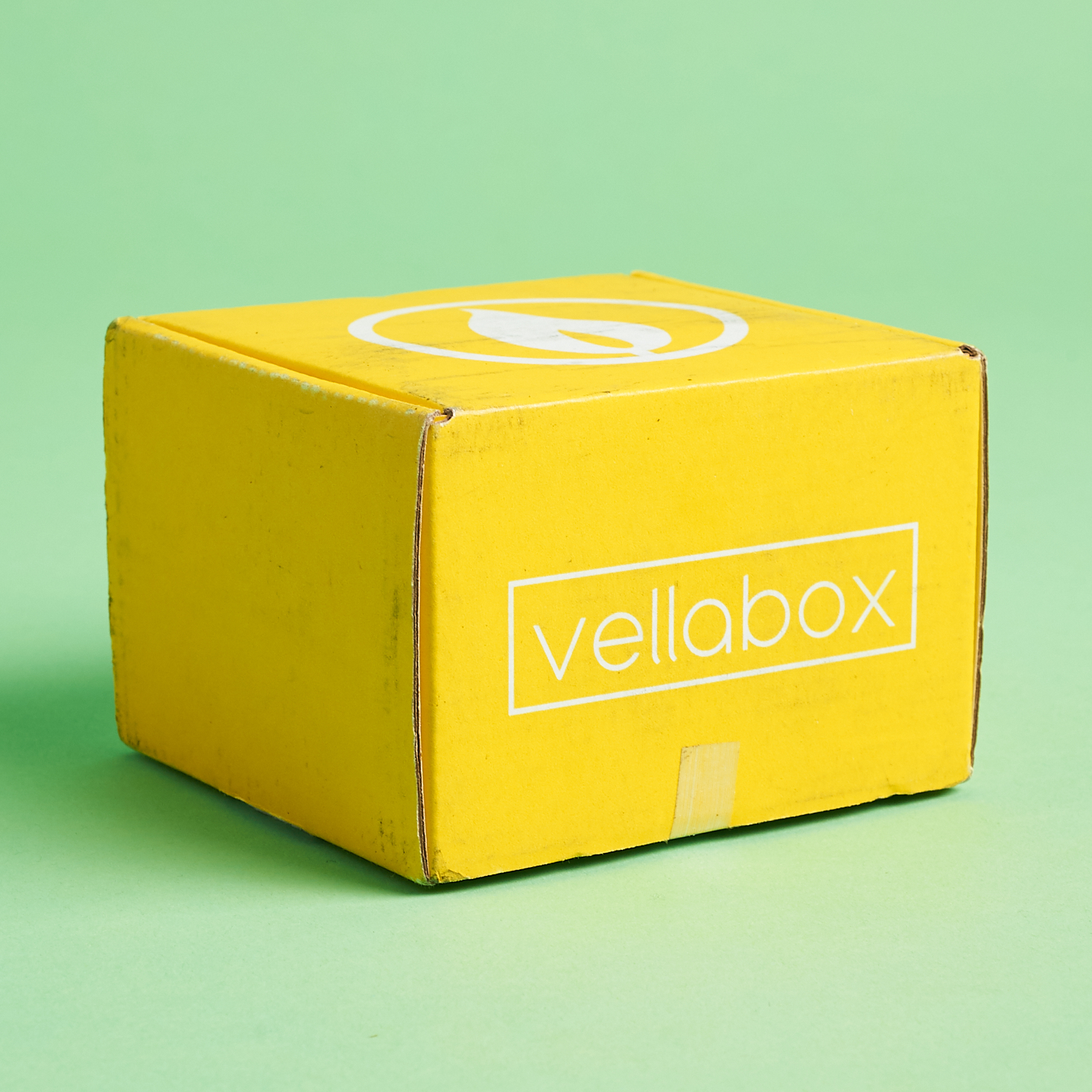 Vellabox Candle “Ignis” Review + Coupon – December 2019
