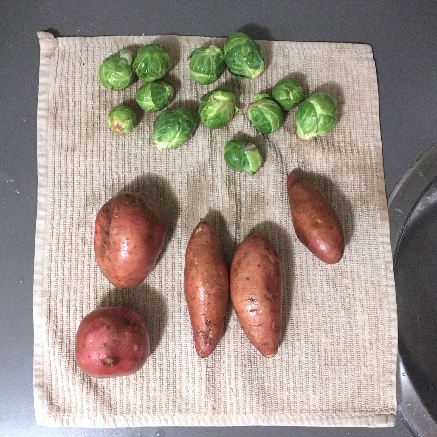 Blue Apron February 2020 - veggie tacos washed produce on a towel