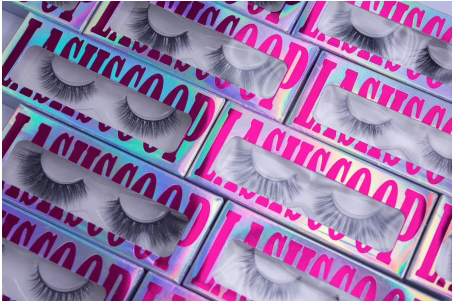 Lashscoop Box – Should We Review It?