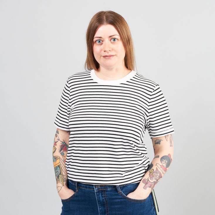 Marne in Striped tee