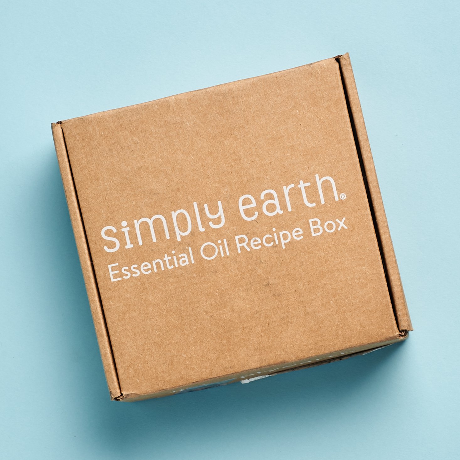 Simply Earth Essential Oil Recipe Box Review + Coupon – February 2020