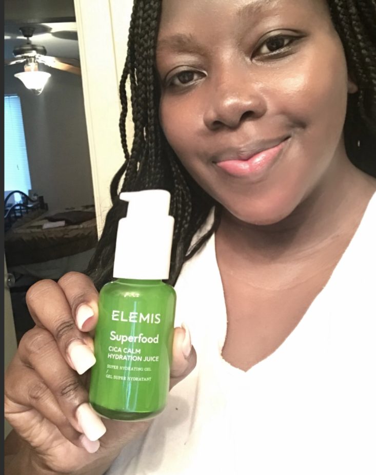 Boxycharm Tutorial April 2020 - Holding Elemis Superfood Product