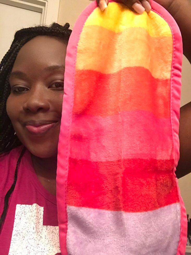 Boxycharm Tutorial April 2020 - Holding Up The Towel