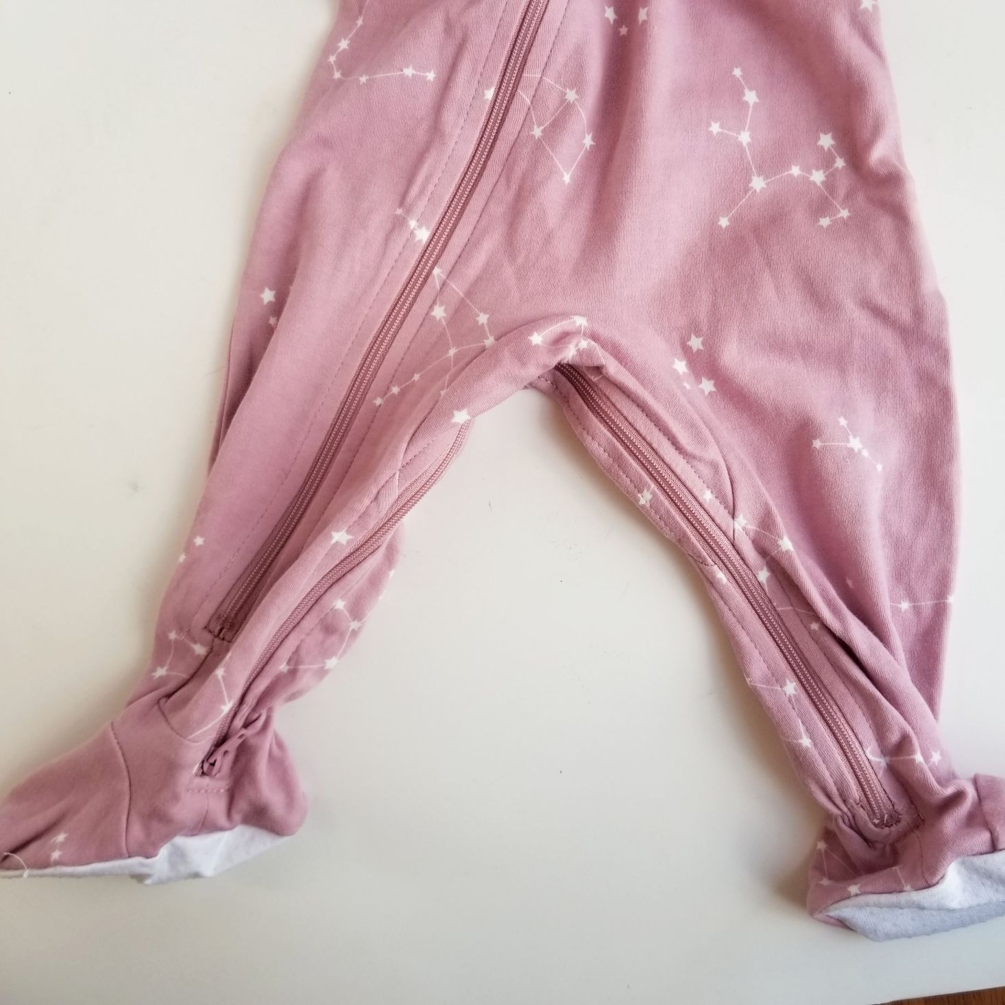Surprisly March 2020 pink pajamas zipper