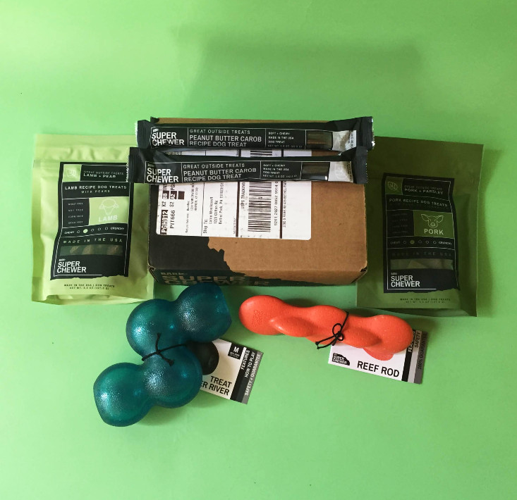 Super Chewer April 2020 All the Goodies