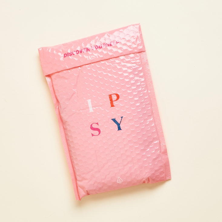Ipsy July 2020 unboxing and review 