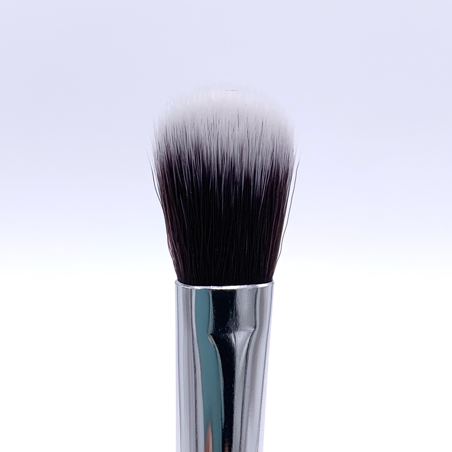 Beau Gâchis Cosmetics Brush Illuminator Close-Up for Ipsy Glam Bag September 2020