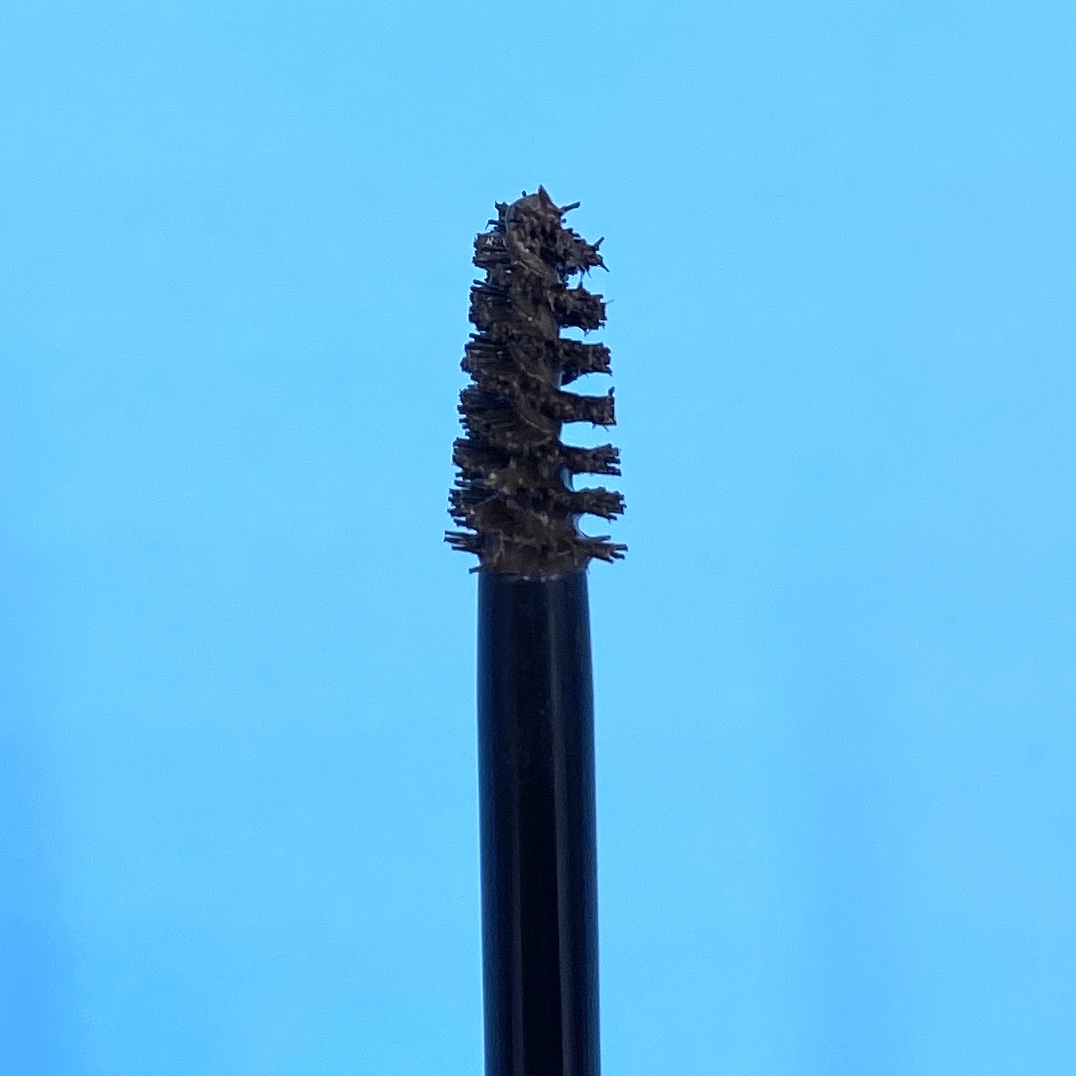 Benefit Cosmetics Gimmie Brow+ Voluminizing Eyebrow Gel in 4.5 Close-Up for Ipsy Glam Bag October 2020